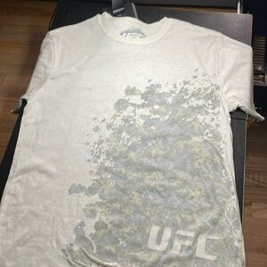 UFC Abstract Graphic Cream XL T-Shirt